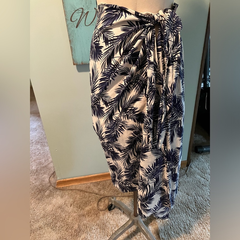 Panama jack 55% linen wrap skirt size S